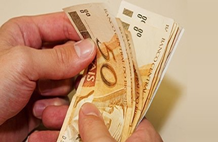 Dilma veta fim da multa de 10% do FGTS em demissão sem justa causa