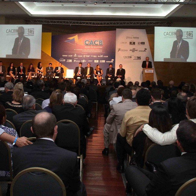 Congresso da CACB defende mais atitude dos empresários nas soluções dos problemas