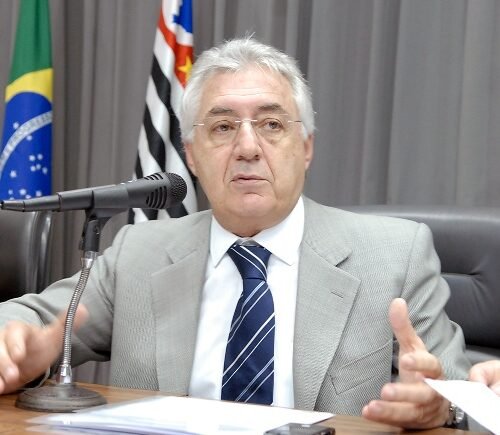 Pensar simples é obrigação, defende Afif Domingos