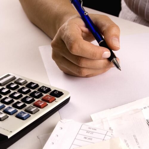 Consumidores buscam limpar o nome