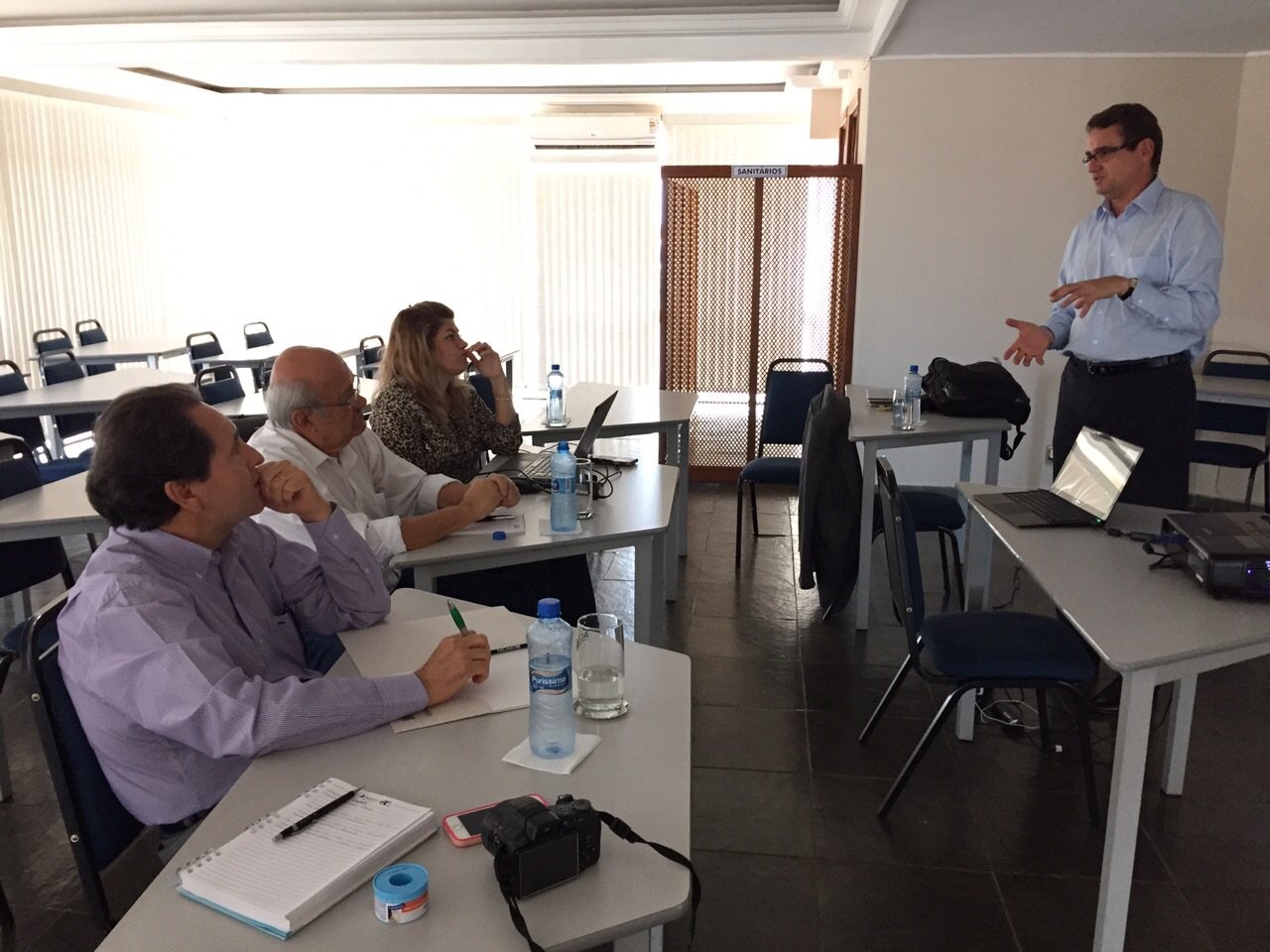 Retomada de projeto para apoio a segmentos de micro e pequenas empresas é discutido em Cuiabá