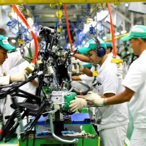 Pesquisa revela aumento do pessimismo em todos os setores da indústria