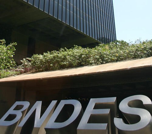 Participação de microempresas em financiamentos do BNDES cai 7% em 2014