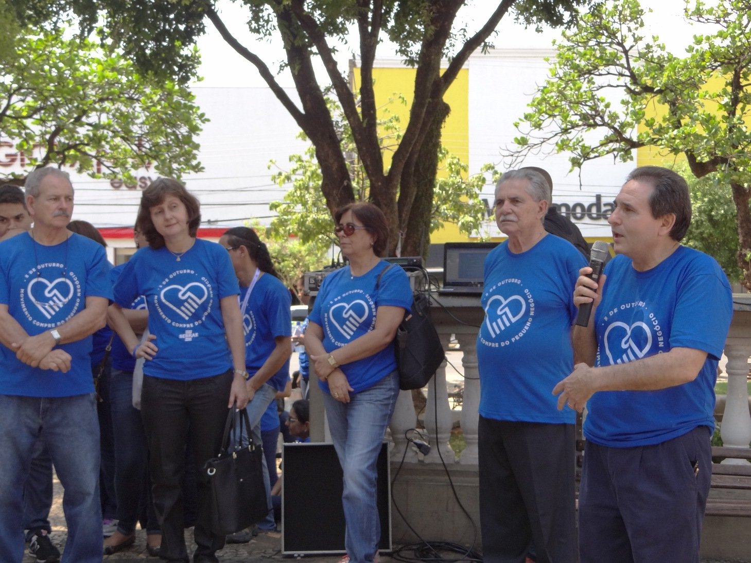 Facmat participa do Movimento Compre do Pequeno junto com o Sebrae/MT