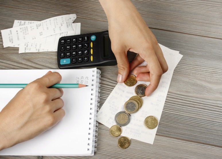 Situação financeira assusta consumidor inadimplente e provoca adiamento das compras