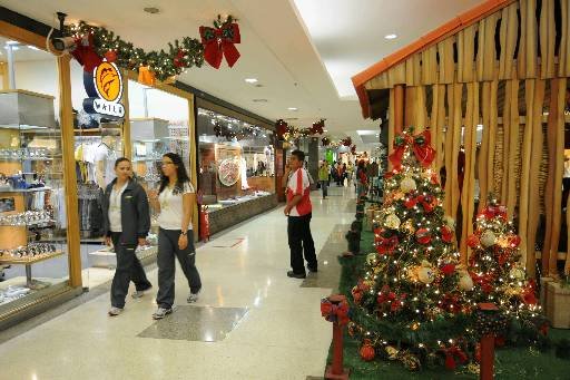 Consumidor reduz gastos com presentes de Natal, revela Boa Vista SCPC