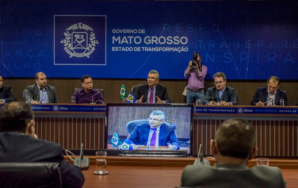 Governo prorroga Decreto 380 por 90 dias e cria grupo para discutir reforma tributária
