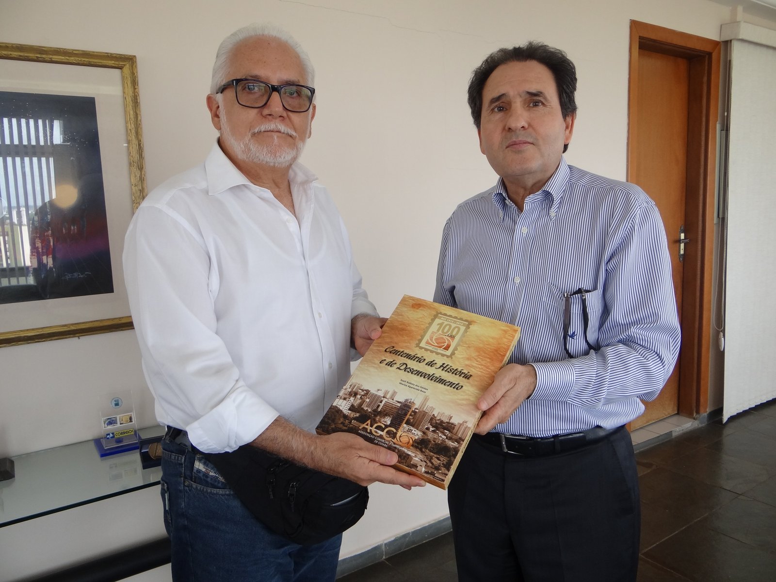 Presidente da ACC e FACMAT recebe visita do Cônsul do Peru