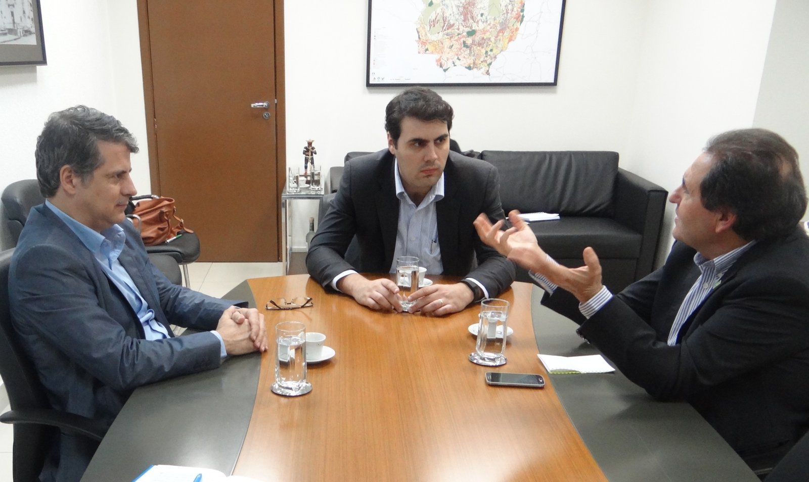 Presidente da FACMAT reúne-se com Secretário de Desenvolvimento Econômico