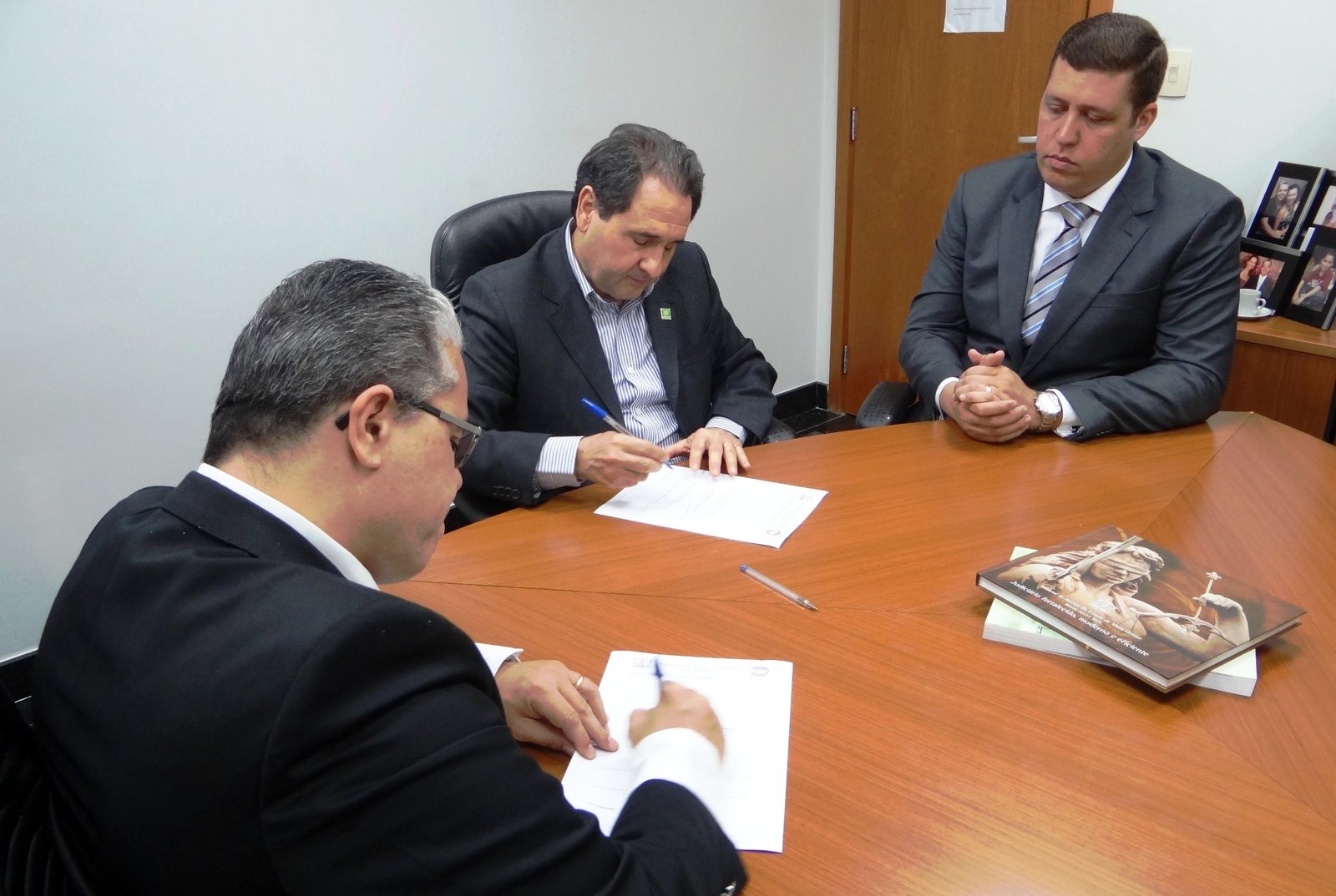 CBMAEMT firma parceria com Tribunal de Justiça para capacitação de conciliadores e mediadores