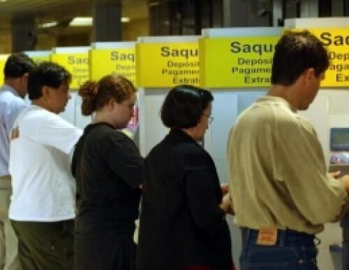 Trabalhador já pode usar FGTS para garantir empréstimo consignado