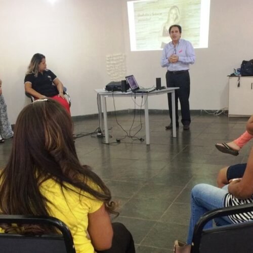 Workshops do núcleo de beleza do programa Empreender fazem sucesso entre os participantes