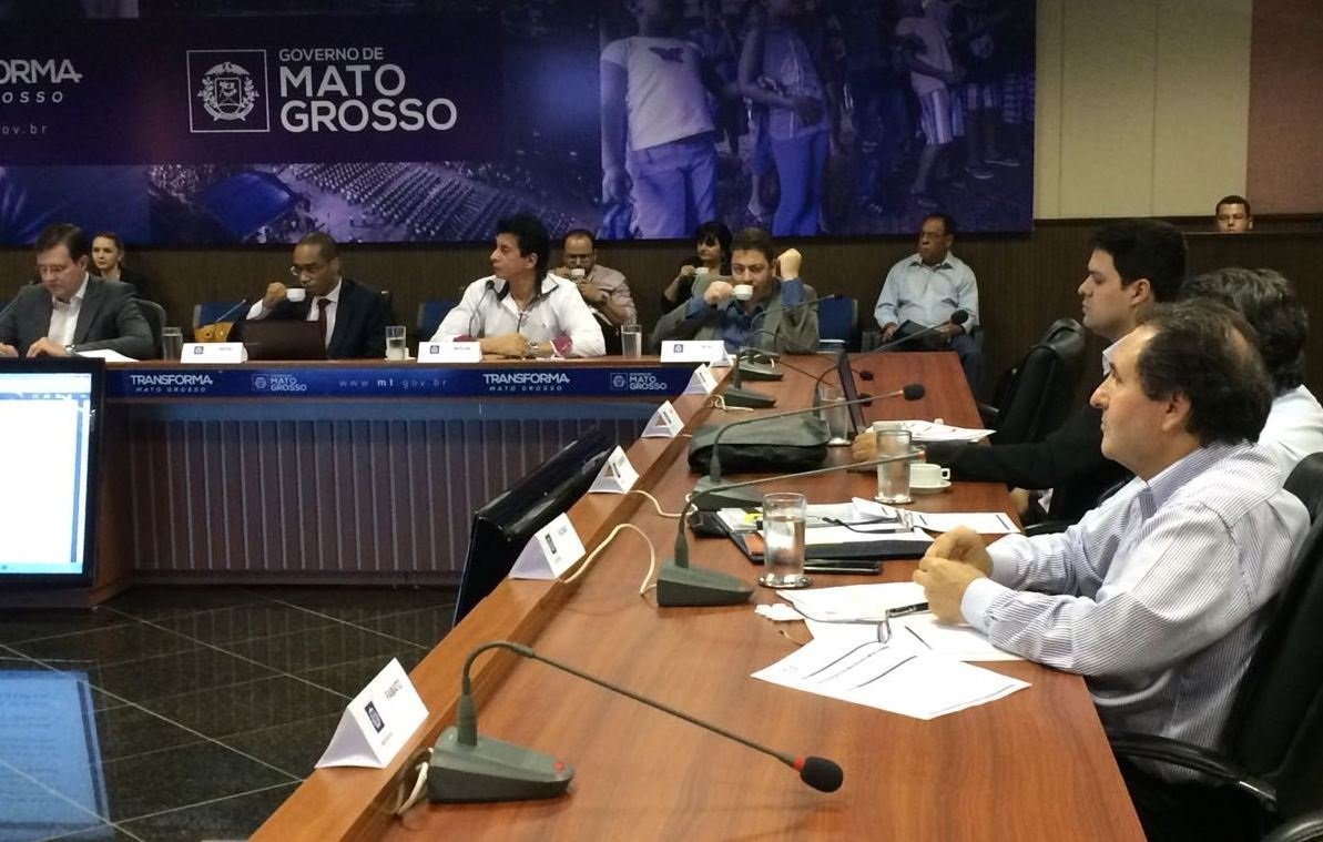Presidente da FACMAT participa de reunião do CEDEM