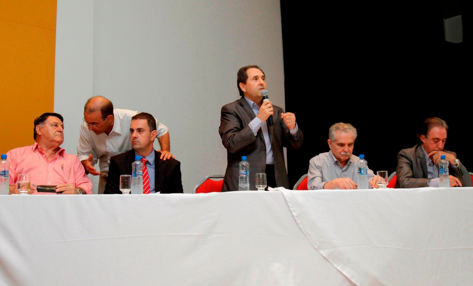 Empresários se reúnem com deputados da Frente Parlamentar para discutir a Reforma Tributária