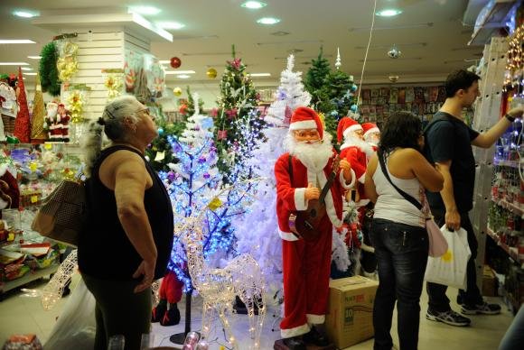 Atividade econômica cai 0,48% em outubro, no 4º mês seguido de recuo