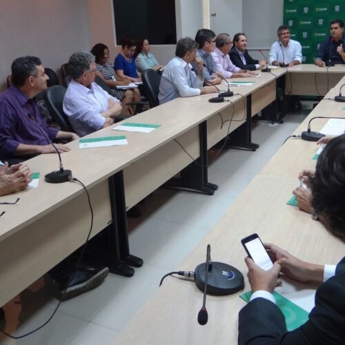 Presidente e diretores da Associação Comercial de Cuiabá reúnem-se com prefeito Emanuel Pinheiro