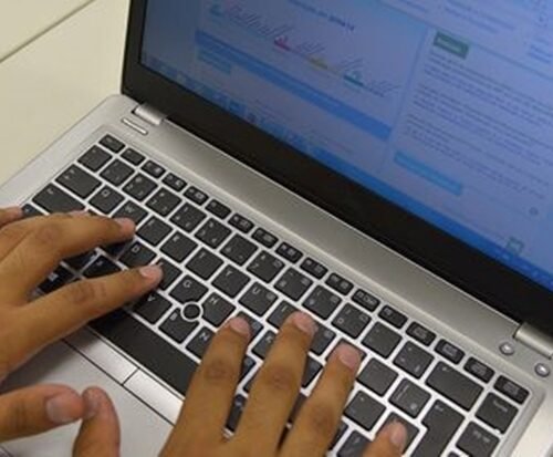 Contribuintes podem entregar declaração do Imposto de Renda a partir de hoje