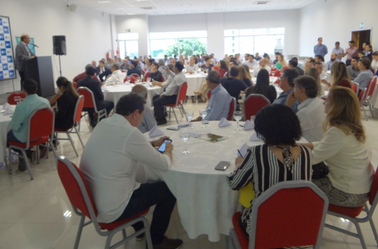 Secretário de Fazenda de MT realiza ministra palestra para representantes do setor produtivo