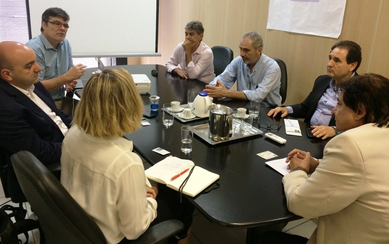 Presidente e diretores da Associação Comercial discutem sobre PPP com Secretário de Planejamento