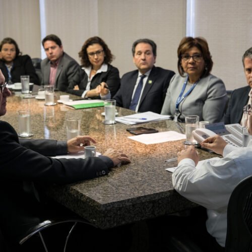 Empresários do comércio e Governo buscam melhorias para Junta Comercial
