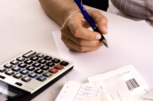 Inadimplência do consumidor cai 0,8% no acumulado até julho, diz Boa Vista SCPC