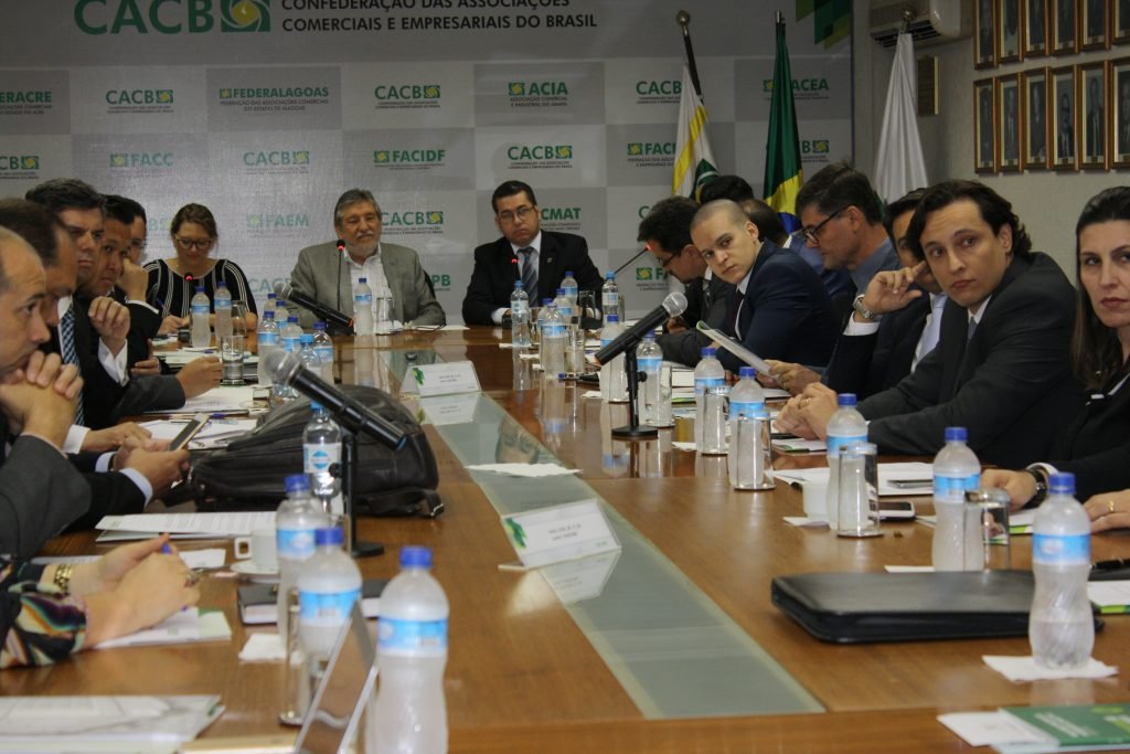 Facmat participa de reunião do Comitê Jurídico da CACB