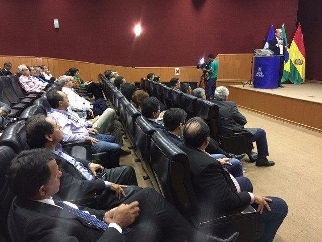 Representantes da Bolívia negociam gás e ureia com empresários de MT
