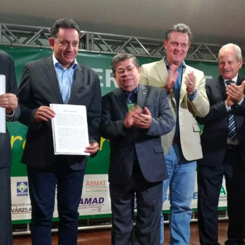 Empresários pedem mudanças e entregam Carta de Intenções
