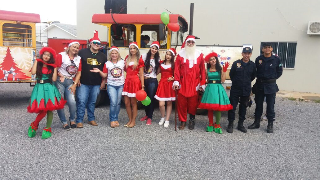 ACES realiza carreata de Natal...