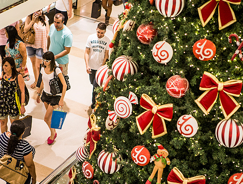 83% dos consumidores pretendem comprar presentes no Natal, mas gastos serão comedidos