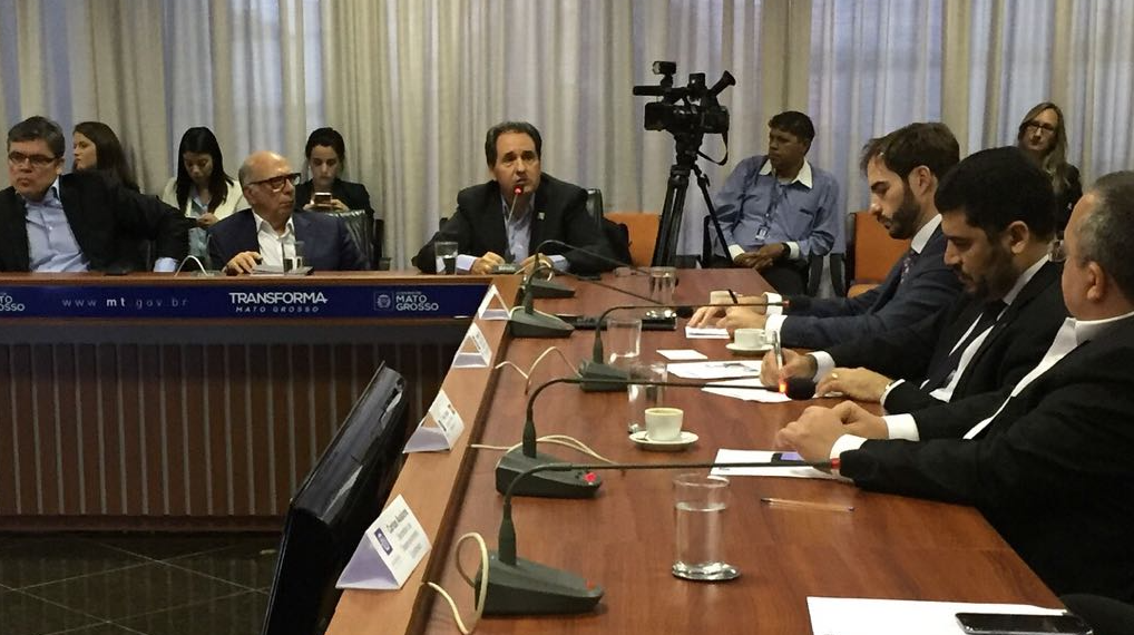 Empresários do comércio de Cuiabá pedem derrubada do veto ao Refis para ministro da Indústria