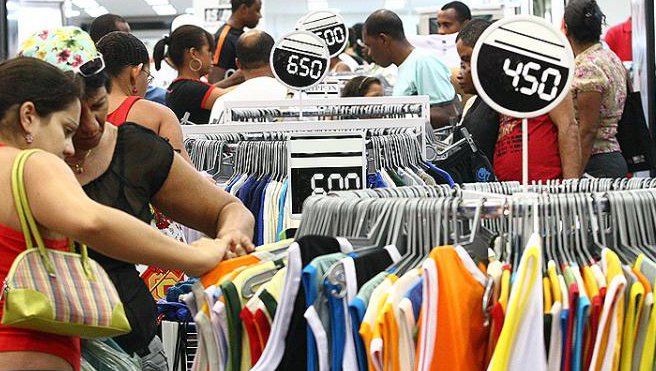 Movimento do Comércio sobe 0,2% em janeiro