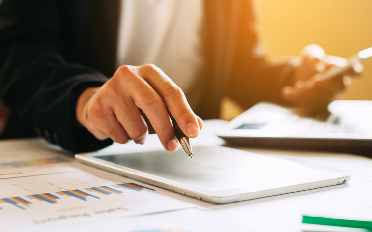 Pedidos de falência caem 19,8% no acumulado em 12 meses