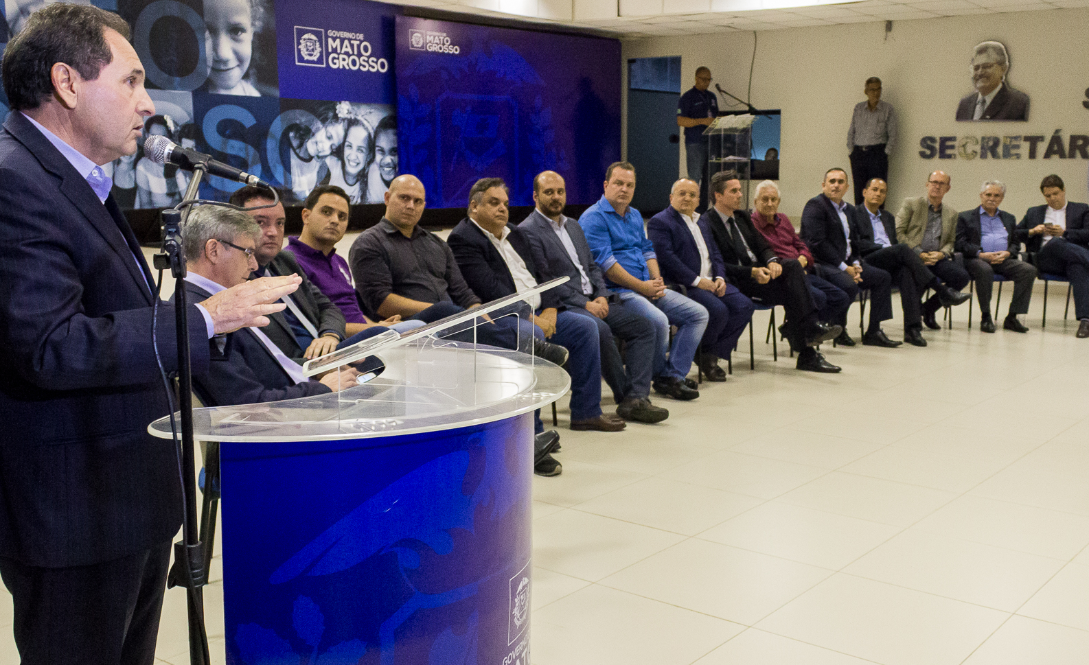 Facmat e Associações Comerciais participam de assinatura de decreto que convalida incentivos fiscais