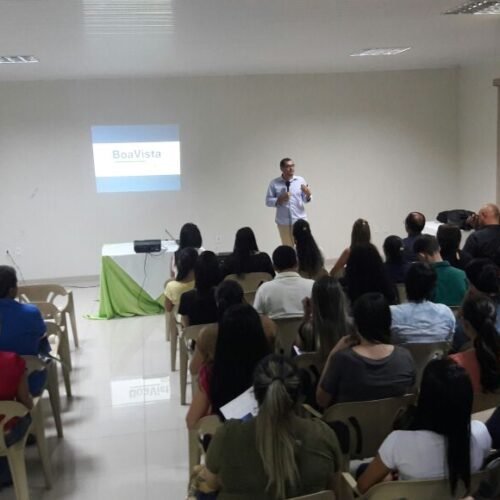 Palestra Facmat e Boa Vista SCPC reúne cerca de 80 pessoas em Colíder