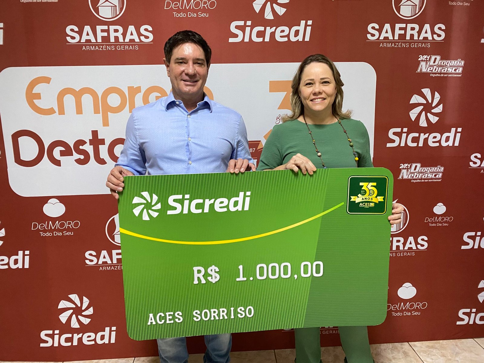 A SORTEADA DO PRÊMIO DE “HUM MIL REAIS” QUE ENTROU NO LINK DA ACES PARA VOTAR NA PESQUISA EMPRESA DESTAQUE 2021, FOI A EMPRESÁRIA VANIA RAITER