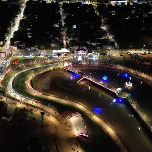 ACES e Prefeitura de Sorriso entregam decoração Natalina no Lago da Zona Leste de Sorriso