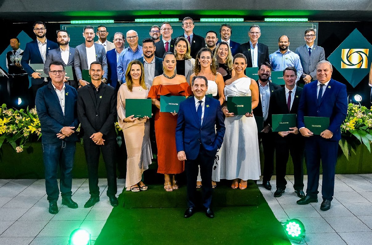 Facmat dá posse a novos presidentes das Associações Comerciais de Mato Grosso